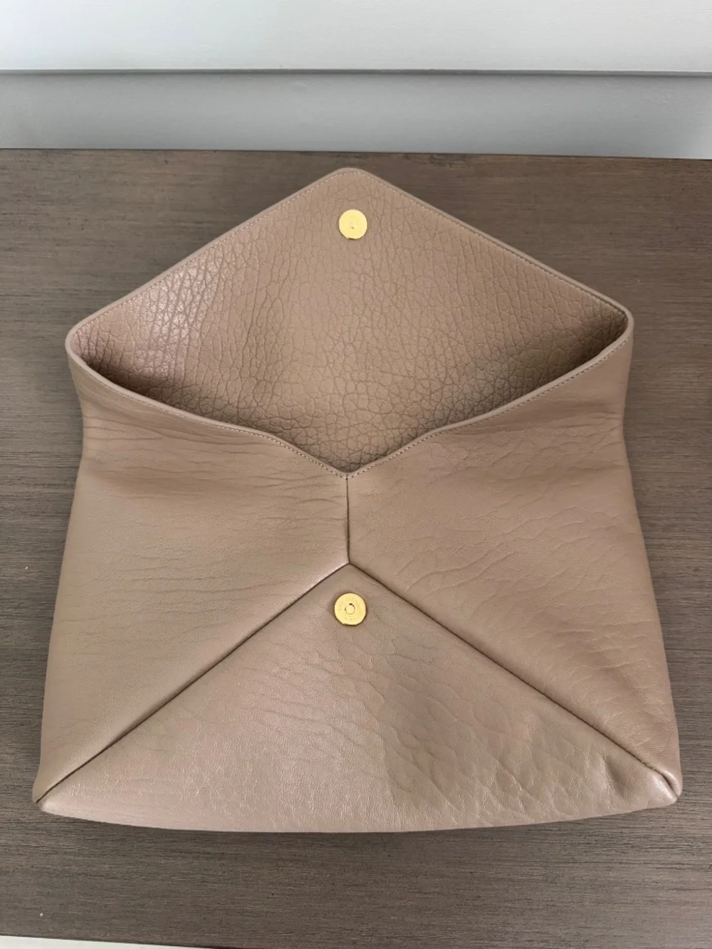 Ysl Cassandre large pouch in lambskin - Picture 4 of 6